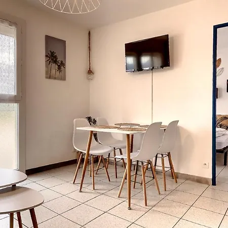 Charmant T2 Avec Wifi Parking Piscine Tennis Proche Plage Et Port Apartamento *